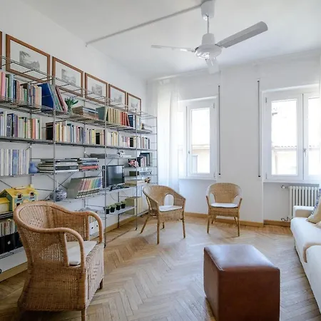 Apartment 14 - By House Of Travelers - *